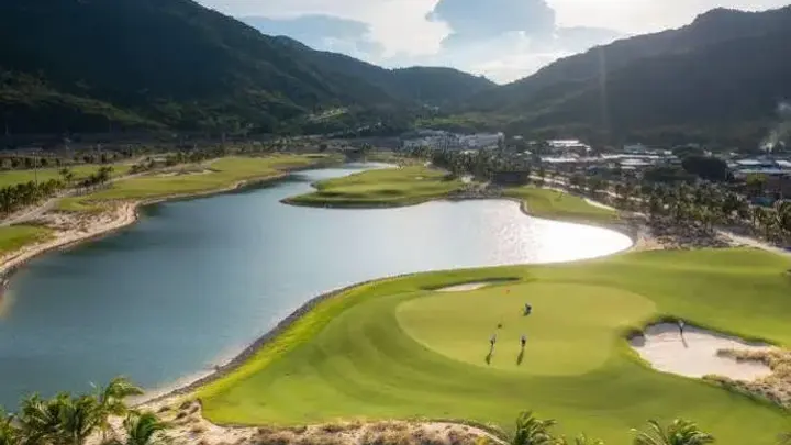 Sân golf ANARA Bình Tiên Golf