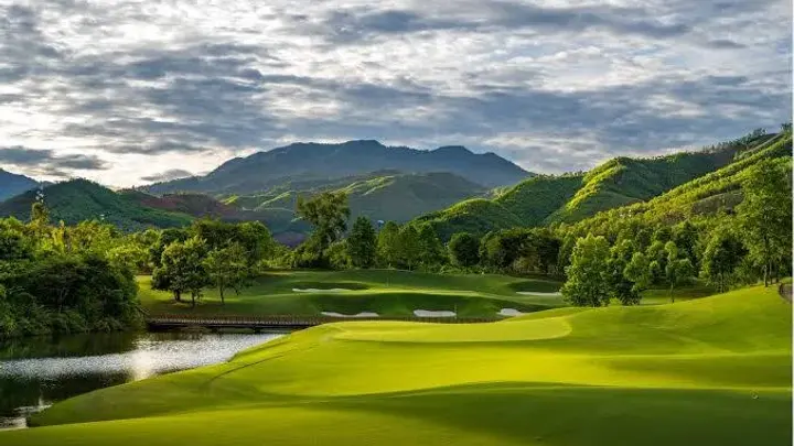 Sân golf Ba Na Hill Golf Resort