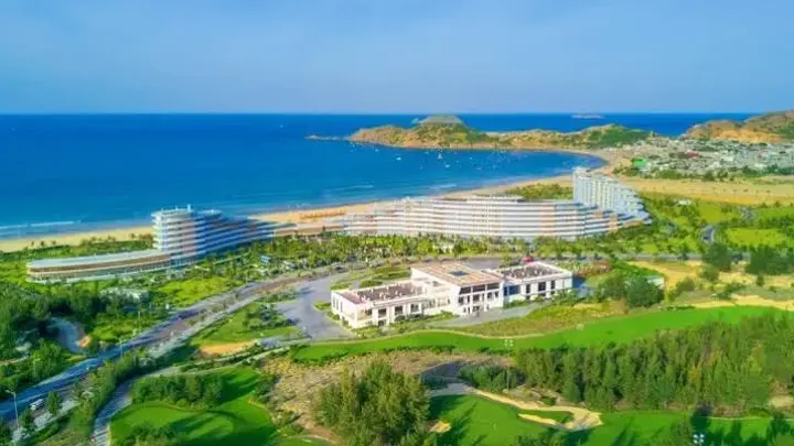 Sân golf FLC Quy Nhơn Golf Links