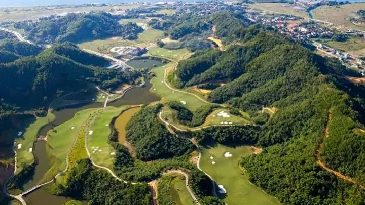 Sân golf HillTop Valley Golf Club