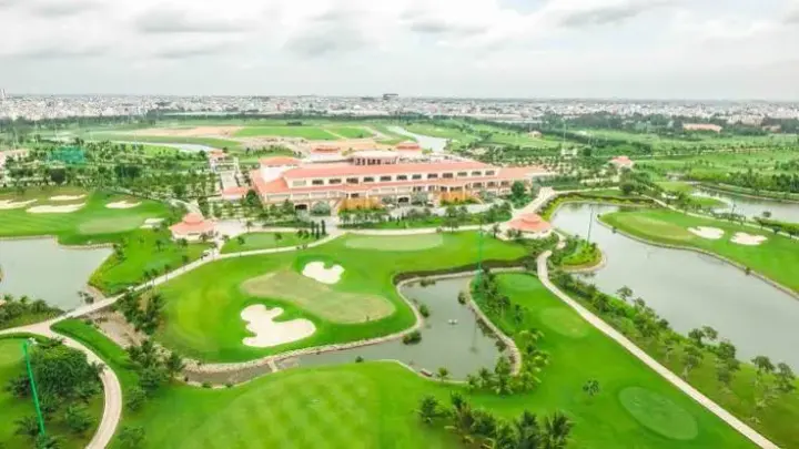 Sân golf Long Bien Golf Course