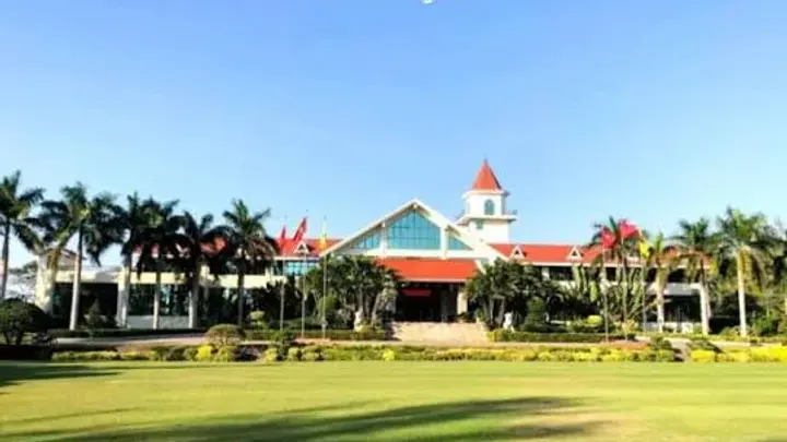 Sân golf Mong Cai International Golf
