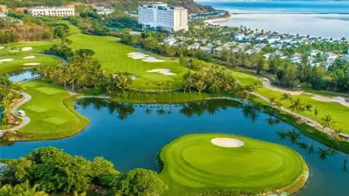 Sân golf Vinpearl Golf Nha Trang